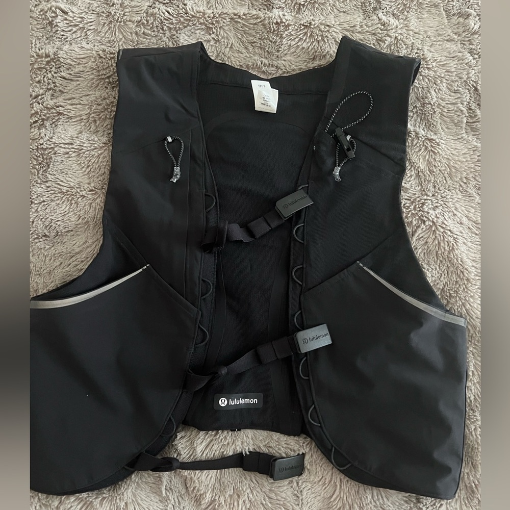 lululemon fast and free trail running vest xs/s